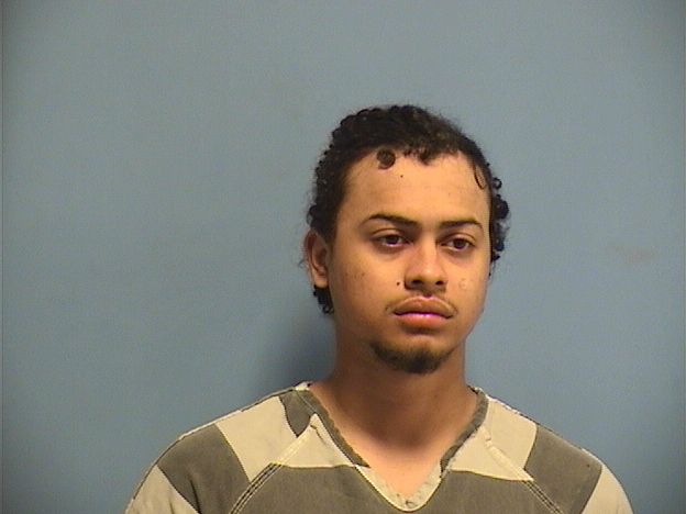 Mugshot of JOSE LOBE