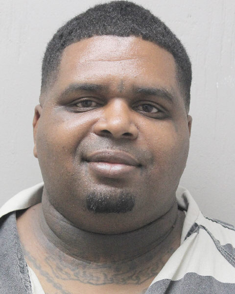 Mugshot of MIGUEL ANDRE COMEAUX