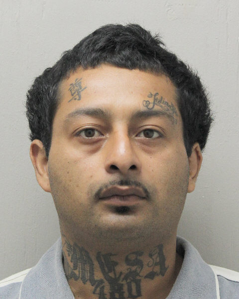 Mugshot of GILBERTO CRUZ-RAMIREZ