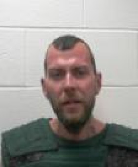 Mugshot of RICHARD EVERETT JR VEILLEUX