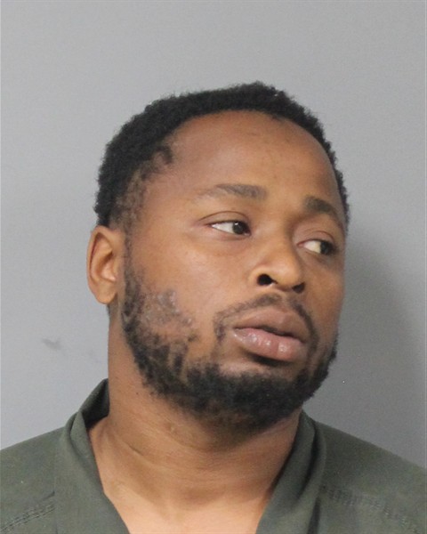 Mugshot of EUSEAN COAROLLA JENNINGS