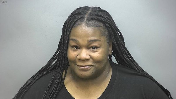 Mugshot of DOMINIQUE JANAE WILLIAMS