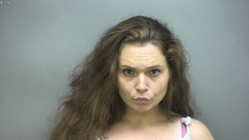 Mugshot of KOURTNEY NICOLE WETZEL