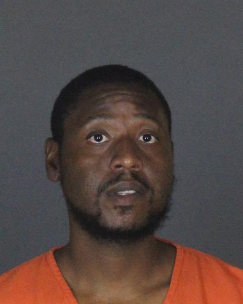 Mugshot of DARMON VONTA SHAW