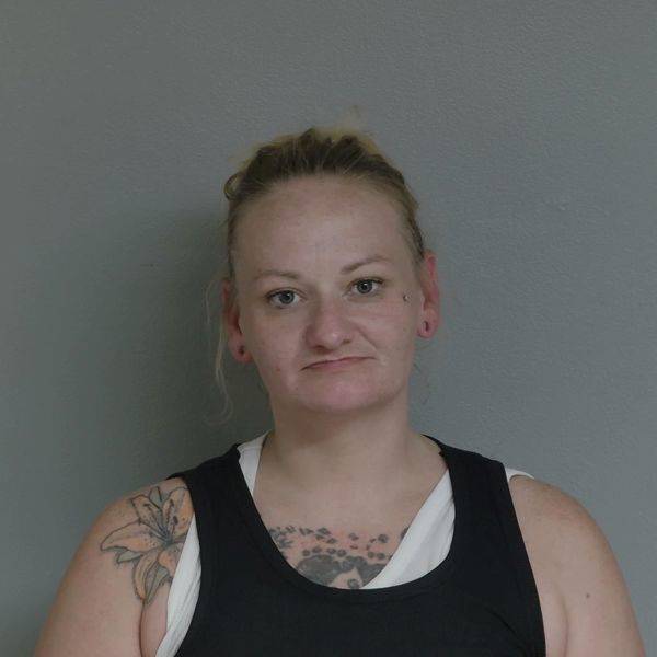 Mugshot of REBECCA JEAN HENNRICH