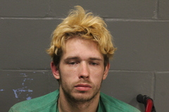 Mugshot of Dustin Lee Blake