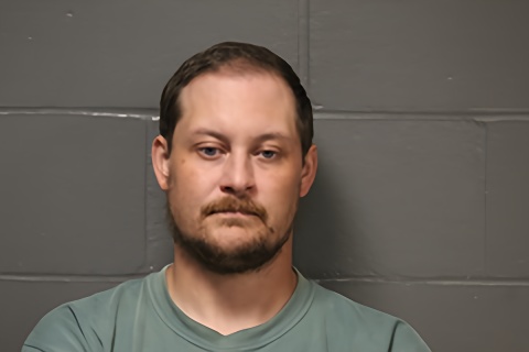 Mugshot of Colton Dean Crabbe