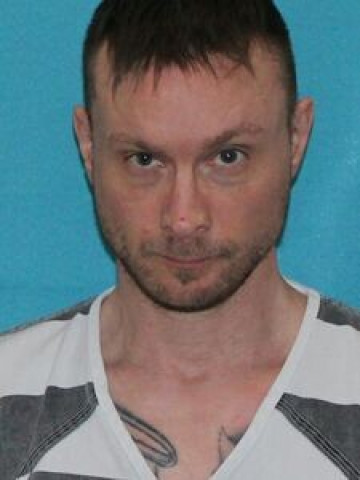 Mugshot of RYAN BURT