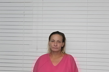 Mugshot of CHRISTINA MARIE PETERSON