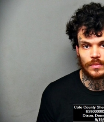 Mugshot of Demonte Adams Dixon