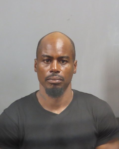 Mugshot of DONJUAN MAXWELL