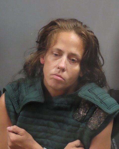 Mugshot of TIFFANI LOUISE MCCONOCHIE