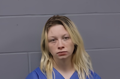 Mugshot of CARRIE ANNALEASE WARDRUP