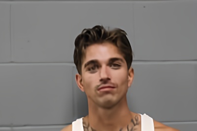Mugshot of KUENTIN JULIANISAAC MENESES