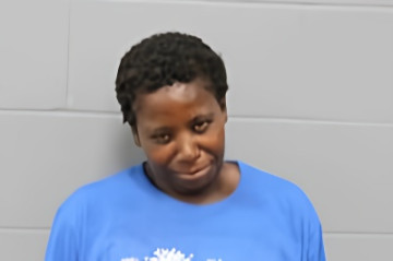 Mugshot of SHAHELEN MICHELLE HUDSON