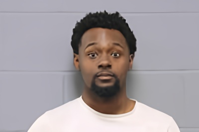 Mugshot of QUINCY DOMINQUES JONES