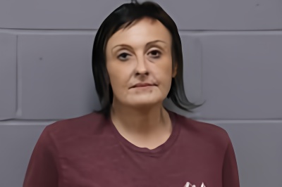 Mugshot of ANDREA DEANNE HURR