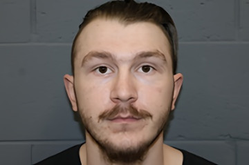 Mugshot of KYLE JOHNSON