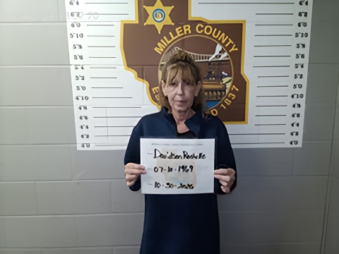 Mugshot of Rachelle Dianne Davidson
