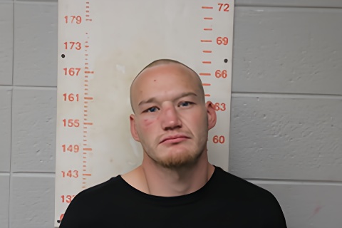 Mugshot of ZACHARY RYAN MANDRELL
