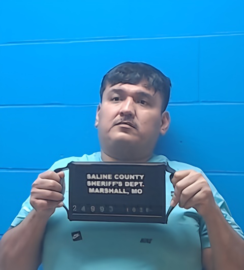 Mugshot of Yander Chicas-Perez