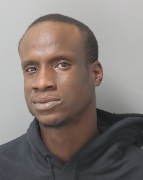 Mugshot of LA TRE STEFFON BOBO