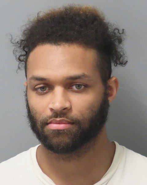 Mugshot of DIAVIAN ALEXANDER CRISP