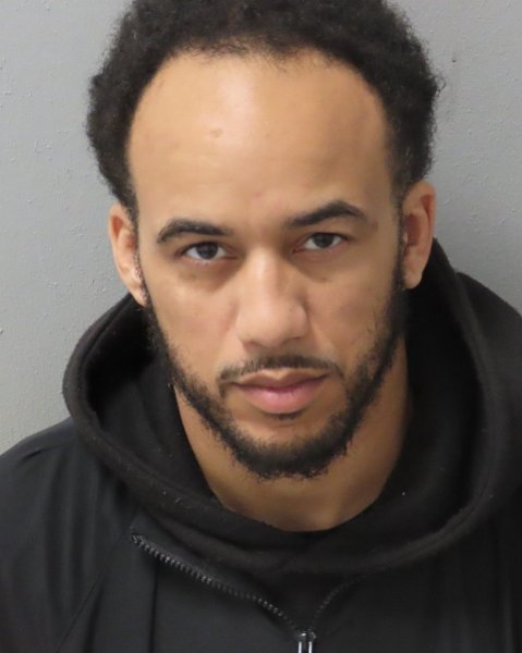 Mugshot of EMMANUEL DERRON SUAREZ