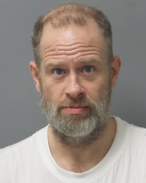 Mugshot of DANIEL TOMAS ROY