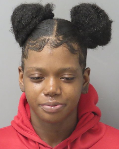 Mugshot of EMANI DANIELLE MASSEY