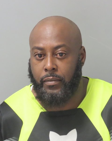 Mugshot of DIAMOND JAMONIE BOLDEN