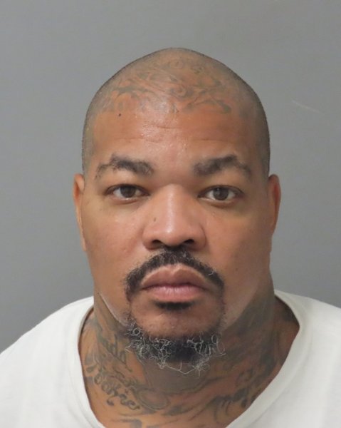 Mugshot of EARL LEROY J DIXON