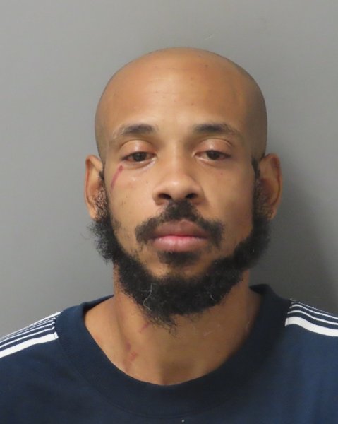 Mugshot of GIOVANNI A JOHNSON