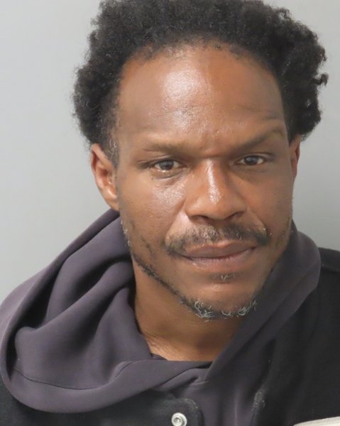 Mugshot of MARK A J STARKS