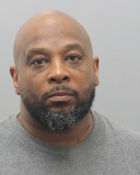 Mugshot of VON DERRICK MARTIN-BEY