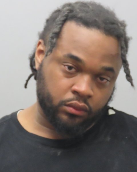 Mugshot of TRAVION LAMONT LEONARD