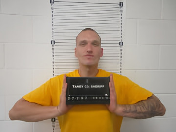 Mugshot of SETH D STARN
