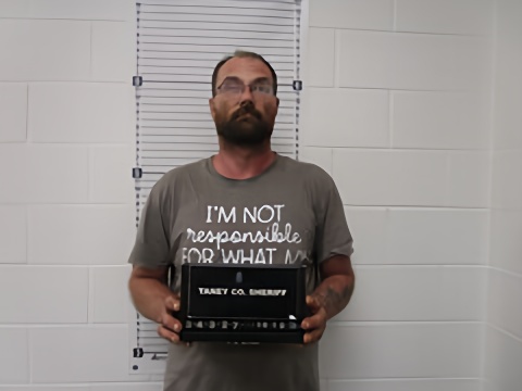 Mugshot of DUGAN C LEWIS