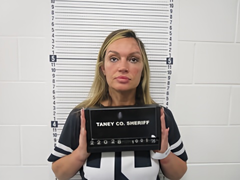 Mugshot of ELIZABETH M WEYHER