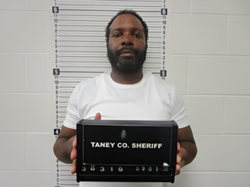 Mugshot of ERIC C COMBS