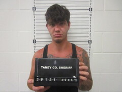 Mugshot of DAUSTIN C LUCK