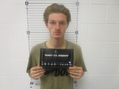 Mugshot of DYLAN J COOPER