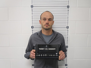 Mugshot of KYLE N ALLENSWORTH