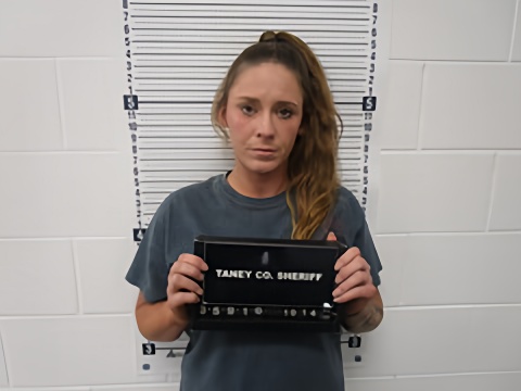 Mugshot of LAKEN N GREENHAW