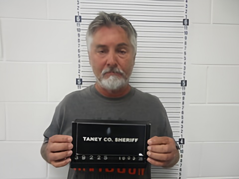 Mugshot of RICKY L LONG