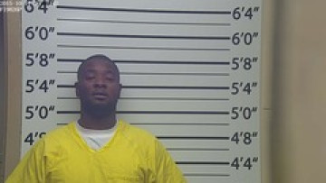 Mugshot of RODERRICK A WALKER