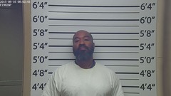 Mugshot of TAVARIS L MOSLEY