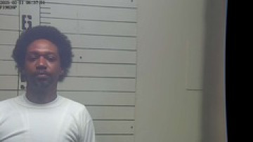 Mugshot of MARCUS T STARKS