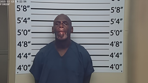 Mugshot of DAVID D THOMAS