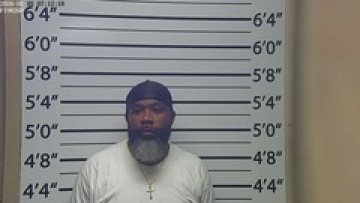 Mugshot of JONIEL R BURTON